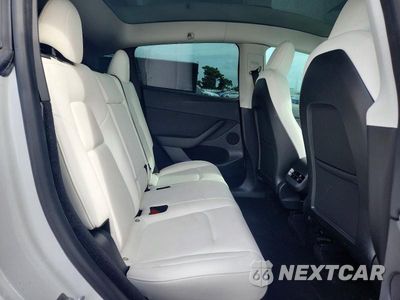 Zdjęcie 10 z 13 samochodu: 2023 TESLA MODEL Y VIN:7SAYGDEEXPF672883 - miniatura