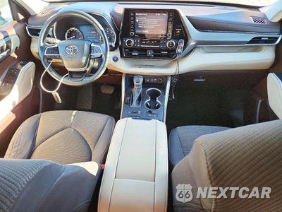 Zdjęcie 8 z 13 samochodu: 2022 TOYOTA HIGHLANDER XLE VIN:5TDGZRBH5NS575985 - miniatura