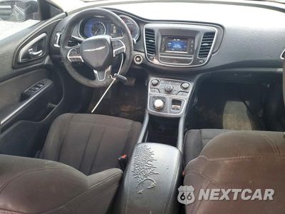 Zdjęcie 8 z 12 samochodu: 2015 CHRYSLER 200 LIMITED VIN:1C3CCCABXFN584400 - miniatura