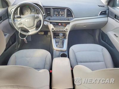 Zdjęcie 8 z 12 samochodu: 2017 HYUNDAI ELANTRA SE VIN:5NPD84LF3HH108161 - miniatura