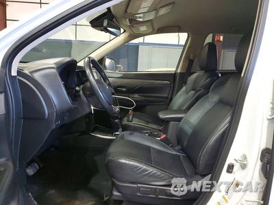 Zdjęcie 7 z 13 samochodu: 2020 MITSUBISHI OUTLANDER SE VIN:JA4AZ3A35LZ037737 - miniatura