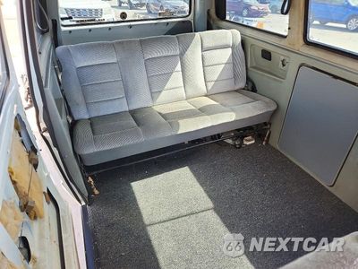 Zdjęcie 11 z 14 samochodu: 1991 VOLKSWAGEN VANAGON VIN:WV2YB0258MG004821 - miniatura
