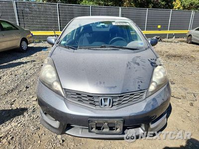 Piąte zdjęcie samochodu w środku: 2013 HONDA FIT SPORT VIN:JHMGE8H57DC030307 - miniatura