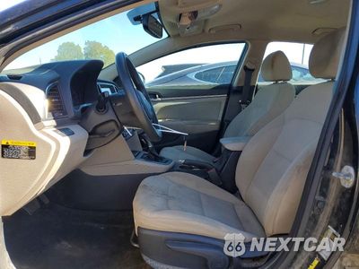 Zdjęcie 7 z 13 samochodu: 2018 HYUNDAI ELANTRA SEL VIN:5NPD84LF1JH339808 - miniatura