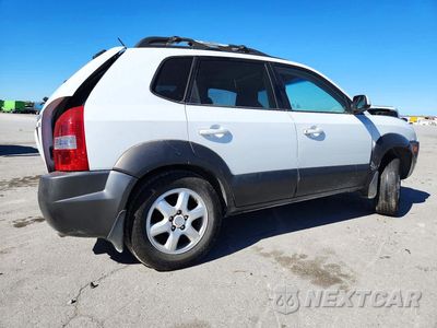 Trzecie zdjęcie samochodu z tyłu: 2005 HYUNDAI TUCSON GLS VIN:KM8JN12D05U078169 - miniatura