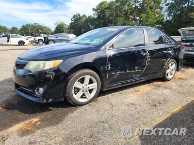 2014 TOYOTA CAMRY SE 4T1BF1FK0EU387120 - główne zdjęcie licytacji z USA - miniatura