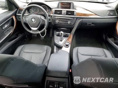 Zdjęcie 8 z 12 samochodu: 2015 BMW 328 I VIN:WBA3A5C58FF608883 - miniatura
