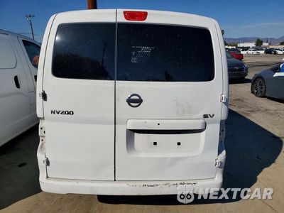 Zdjęcie 6 z 13 samochodu: 2017 NISSAN NV200 SV VIN:3N6CM0KN4HK697054 - miniatura