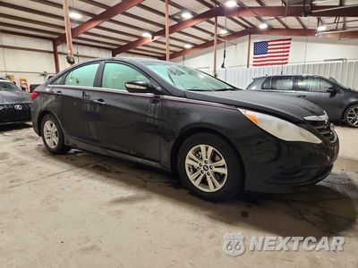 Czwarte zdjęcie samochodu z boku: 2014 HYUNDAI SONATA GLS VIN:5NPEB4AC2EH901297 - miniatura