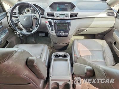 Zdjęcie 8 z 14 samochodu: 2015 HONDA ODYSSEY EXL VIN:5FNRL5H68FB085071 - miniatura