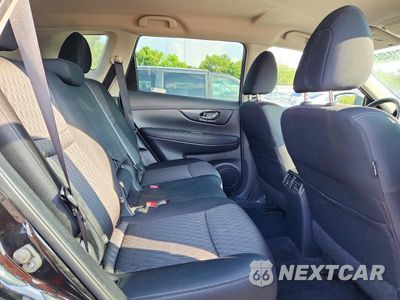 Zdjęcie 11 z 13 samochodu: 2019 NISSAN ROGUE SV VIN:KNMAT2MV8KP557634 - miniatura