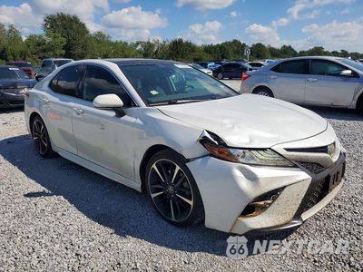 Czwarte zdjęcie samochodu z boku: 2019 TOYOTA CAMRY XSE VIN:4T1B61HK9KU711710 - miniatura
