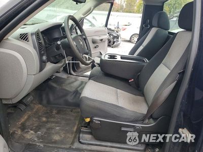 Zdjęcie 7 z 12 samochodu: 2007 CHEVROLET SILVERADO C1500 VIN:1GCEC14CX7Z555843 - miniatura
