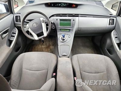 Zdjęcie 8 z 12 samochodu: 2010 TOYOTA PRIUS III VIN:JTDKN3DU9A5083876 - miniatura