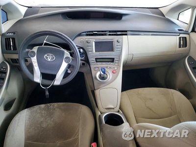 Zdjęcie 8 z 12 samochodu: 2013 TOYOTA PRIUS ONE VIN:JTDKN3DU6D5632602 - miniatura