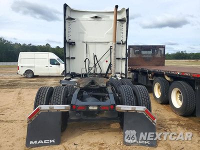 Zdjęcie 6 z 14 samochodu: 2024 MACK ANTHEM SEMI TRUCK VIN:1M1AN4GY4RM041701 - miniatura