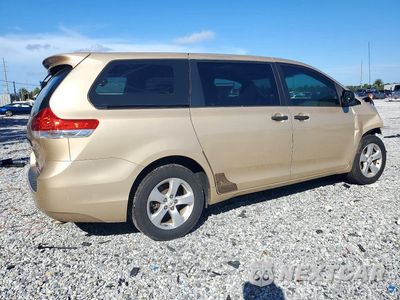 Trzecie zdjęcie samochodu z tyłu: 2011 TOYOTA SIENNA BASE 7-PASSENGER VIN:5TDKA3DC0BS009180 - miniatura