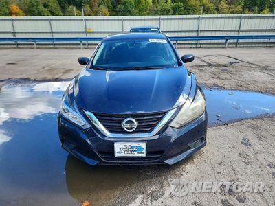 Piąte zdjęcie samochodu w środku: 2017 NISSAN ALTIMA 2.5 S VIN:1N4AL3AP4HC479225 - miniatura