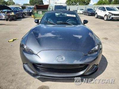 Piąte zdjęcie samochodu w środku: 2016 MAZDA MX-5 MIATA CLUB VIN:JM1NDAC72G0103729 - miniatura