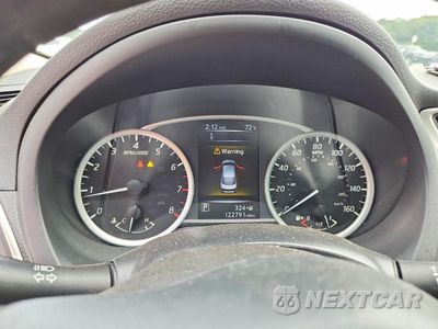 Zdjęcie 9 z 12 samochodu: 2018 NISSAN SENTRA S VIN:3N1AB7AP3JY327196 - miniatura