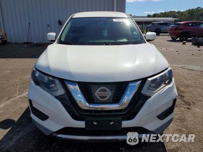 Piąte zdjęcie samochodu w środku: 2017 NISSAN ROGUE S VIN:KNMAT2MTXHP577049 - miniatura