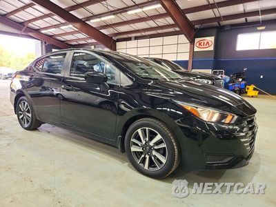 Czwarte zdjęcie samochodu z boku: 2023 NISSAN VERSA SV VIN:3N1CN8EV8PL809392 - miniatura