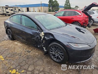 Czwarte zdjęcie samochodu z boku: 2025 TESLA MODEL 3 VIN:5YJ3E1EA7SF969532 - miniatura