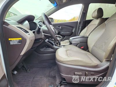 Zdjęcie 7 z 13 samochodu: 2015 HYUNDAI TUCSON GLS VIN:KM8JTCAF7FU051217 - miniatura