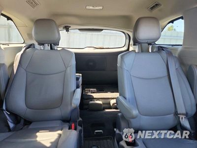 Zdjęcie 10 z 14 samochodu: 2021 TOYOTA SIENNA LIMITED 7-PASSENGER VIN:5TDZRKECXMS016057 - miniatura