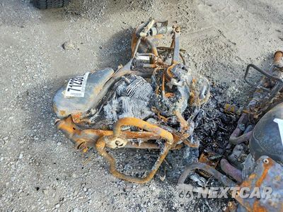 Zdjęcie 6 z 8 samochodu: 2005 HARLEY-DAVIDSON XL883 VIN:1HD4CAM115K425691 - miniatura