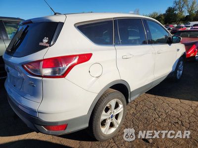 Trzecie zdjęcie samochodu z tyłu: 2015 FORD ESCAPE SE VIN:1FMCU9G92FUB54622 - miniatura