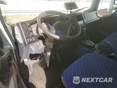 Zdjęcie 8 z 13 samochodu: 2024 CHEVROLET 5500XD BOX TRUCK VIN:JALEEW16XR7306977 - miniatura