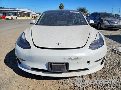 Piąte zdjęcie samochodu w środku: 2022 TESLA MODEL 3 VIN:5YJ3E1EB0NF143585 - miniatura