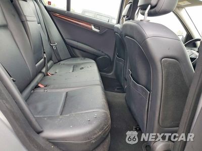 Zdjęcie 10 z 12 samochodu: 2011 MERCEDES-BENZ C 300 4MATIC VIN:WDDGF8BB6BR182883 - miniatura