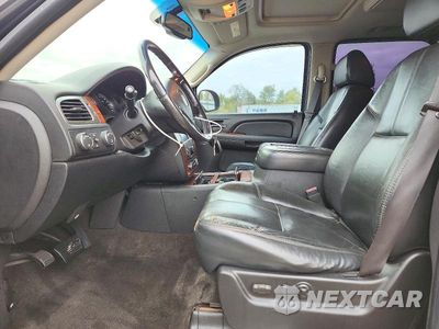 Zdjęcie 7 z 13 samochodu: 2007 CHEVROLET TAHOE K1500 VIN:1GNFK13007J378417 - miniatura