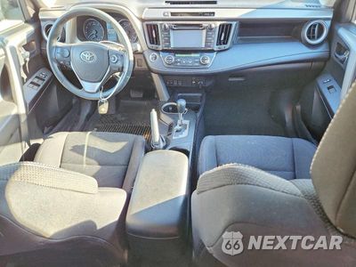 Zdjęcie 8 z 13 samochodu: 2018 TOYOTA RAV4 XLE VIN:2T3RFREV8JW715085 - miniatura