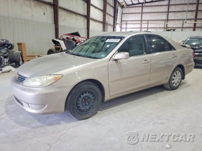 2005 TOYOTA CAMRY 4T1BE30KX5U941450 - główne zdjęcie licytacji z USA - miniatura