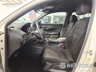 Zdjęcie 7 z 13 samochodu: 2025 HONDA HR-V SPORT VIN:3CZRZ2H53SM704132 - miniatura