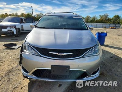 Piąte zdjęcie samochodu w środku: 2018 CHRYSLER PACIFICA LIMITED VIN:2C4RC1GG7JR358064 - miniatura