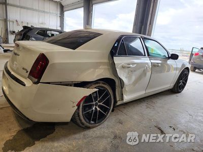 Trzecie zdjęcie samochodu z tyłu: 2015 CHRYSLER 300 S VIN:2C3CCAGG6FH887531 - miniatura