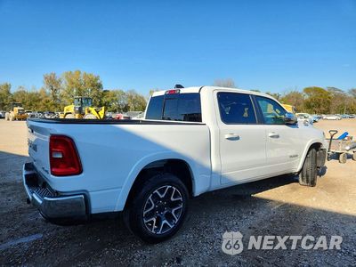 Trzecie zdjęcie samochodu z tyłu: 2026 RAM 1500 LARAMIE VIN:1C6SRFJP4TN369732 - miniatura