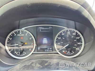 Zdjęcie 9 z 12 samochodu: 2018 NISSAN SENTRA S VIN:3N1AB7AP8JY209824 - miniatura