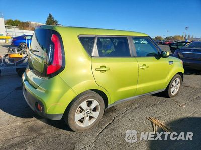 Trzecie zdjęcie samochodu z tyłu: 2018 KIA SOUL BASE VIN:KNDJN2A25J7902475 - miniatura