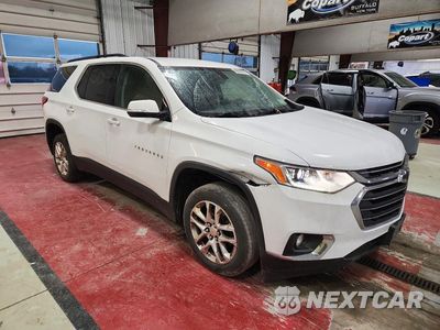 Czwarte zdjęcie samochodu z boku: 2019 CHEVROLET TRAVERSE LT VIN:1GNEVGKW0KJ260422 - miniatura