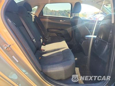 Zdjęcie 10 z 12 samochodu: 2021 KIA K5 LXS VIN:5XXG14J23MG037776 - miniatura