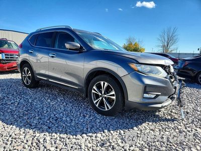 Czwarte zdjęcie samochodu z boku: 2018 NISSAN ROGUE SL VIN:5N1AT2MV5JC768985 - miniatura