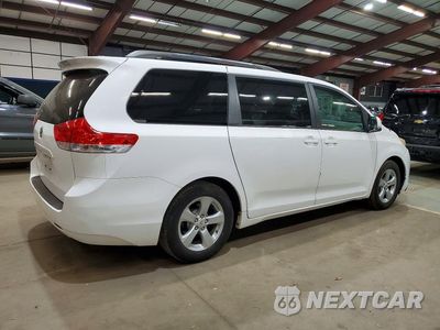 Trzecie zdjęcie samochodu z tyłu: 2011 TOYOTA SIENNA LE VIN:5TDKK3DC8BS032137 - miniatura