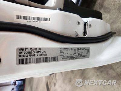 Zdjęcie 13 z 13 samochodu: 2025 JEEP COMPASS LIMITED VIN:3C4NJDCN9ST581425 - miniatura