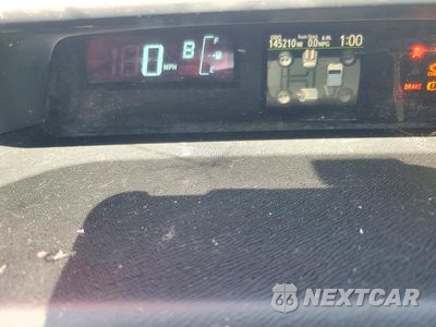 Zdjęcie 9 z 12 samochodu: 2014 TOYOTA PRIUS C TWO VIN:JTDKDTB36E1561066 - miniatura