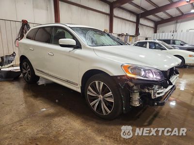 Czwarte zdjęcie samochodu z boku: 2015 VOLVO XC60 T5 PLATINUM VIN:YV4612RM0F2730803 - miniatura